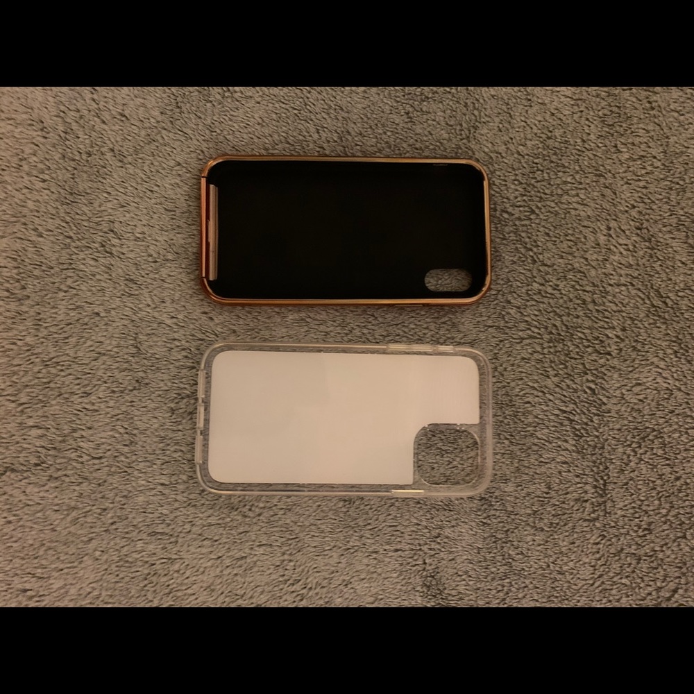 Two iPhone XR cases - Picture 2 of 2
